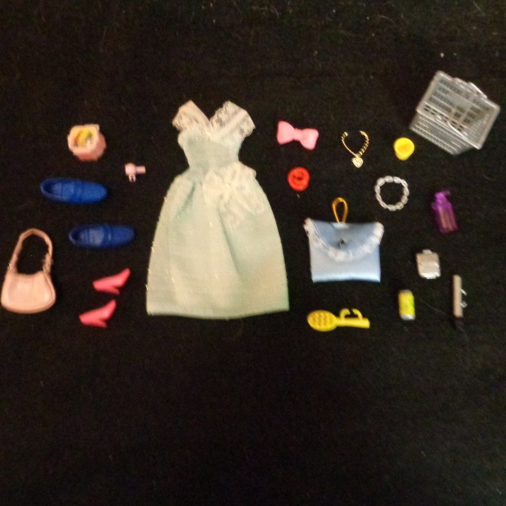 BARBIECORE VINTAGE DRESS & ASSORIES LOT
